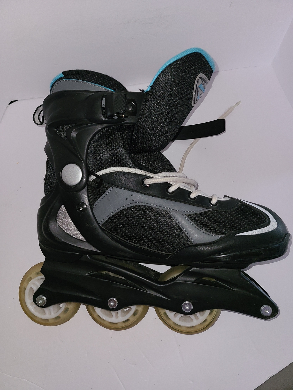 Adjustable Women's Inline Skate - Black & Blue - Picture 7 of 9